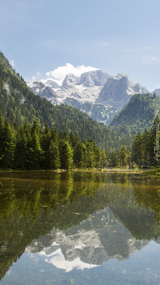 Góry Dachstein nad jeziorem Gosauseen