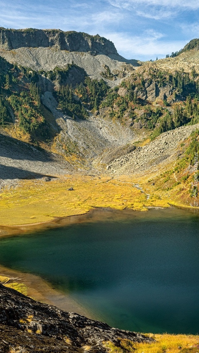 Góry i jezioro Bagley Lake