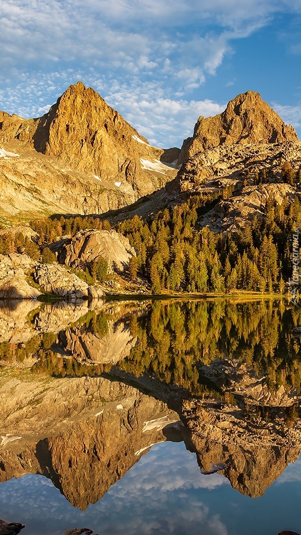 Góry i jezioro Ediza Lake