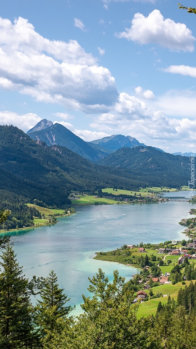 Góry i jezioro Weissensee