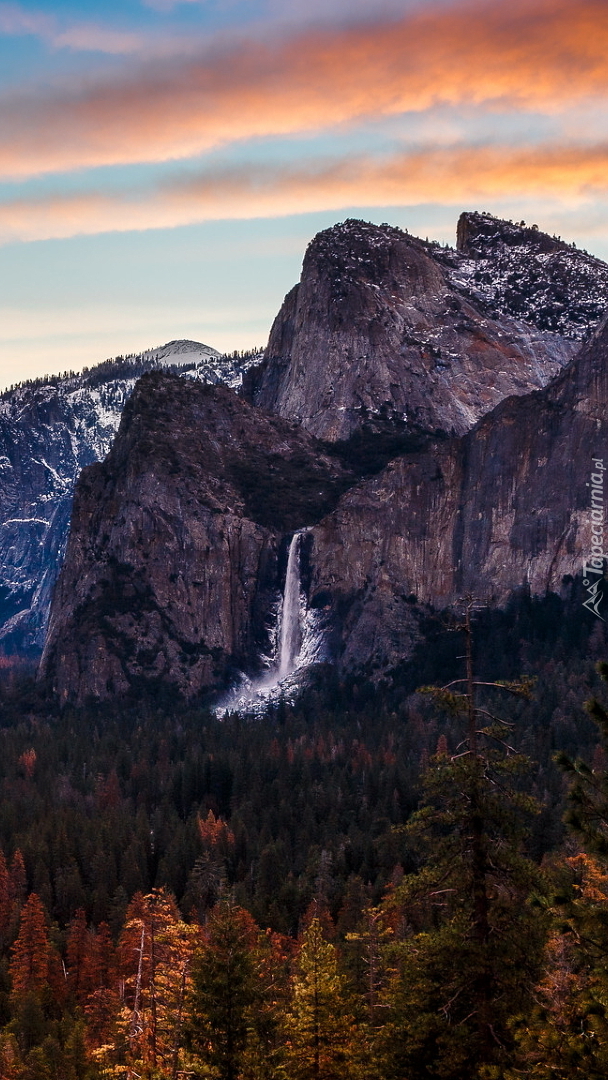 Góry w Parku Narodowym Yosemite