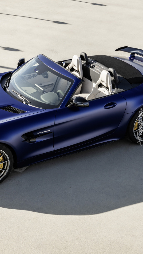 Granatowy Mercedes-AMG GT R Cabrio