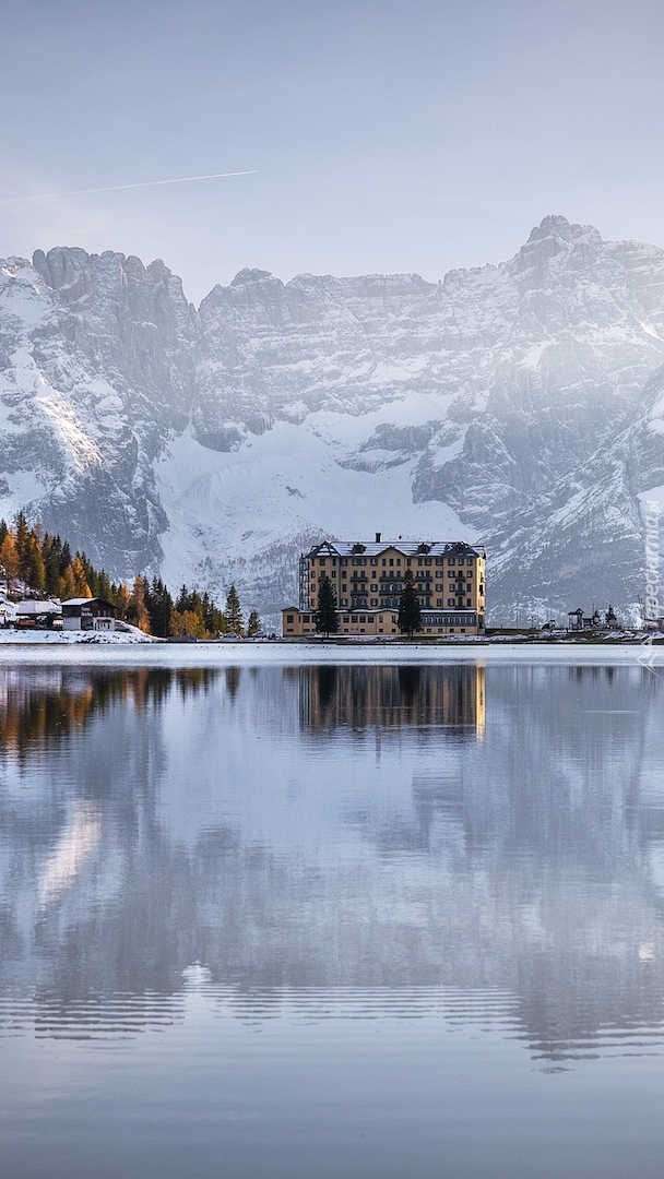 Grand Hotel Misurina nad jeziorem Misurina Lake