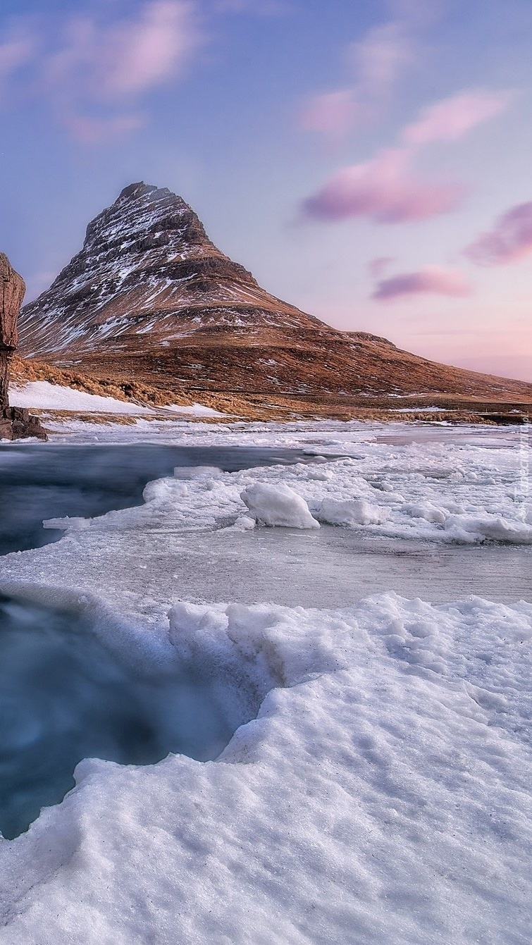 Islandzka góra Kirkjufell