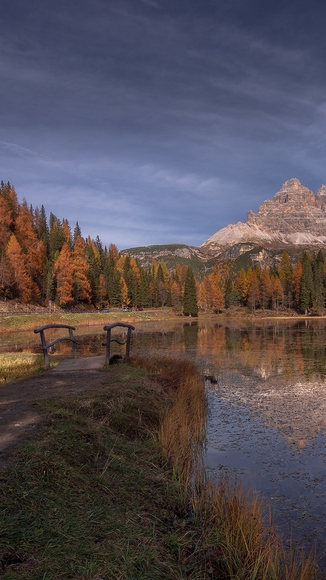 Jezioro Antorno Lake w Dolomitach