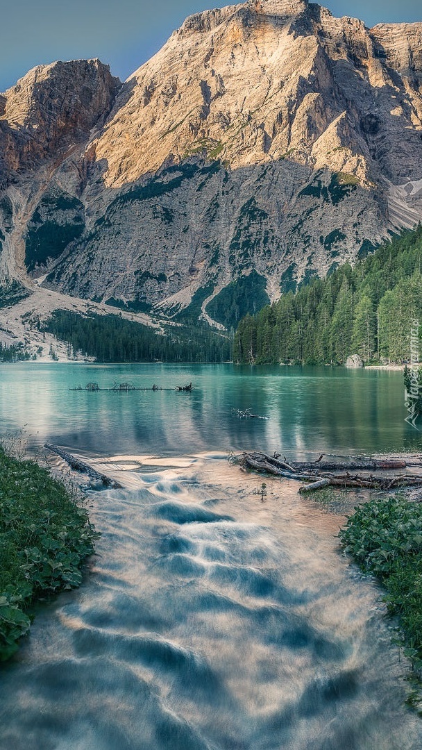 Jezioro Braies Lake