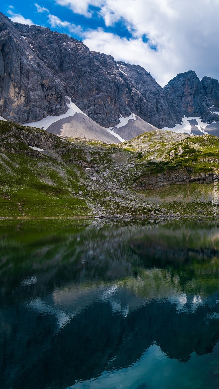 Jezioro Drachensee w górach