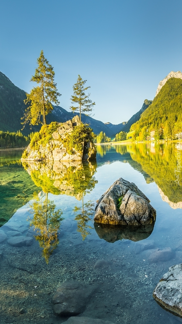 Jezioro Hintersee u podnóża Alp