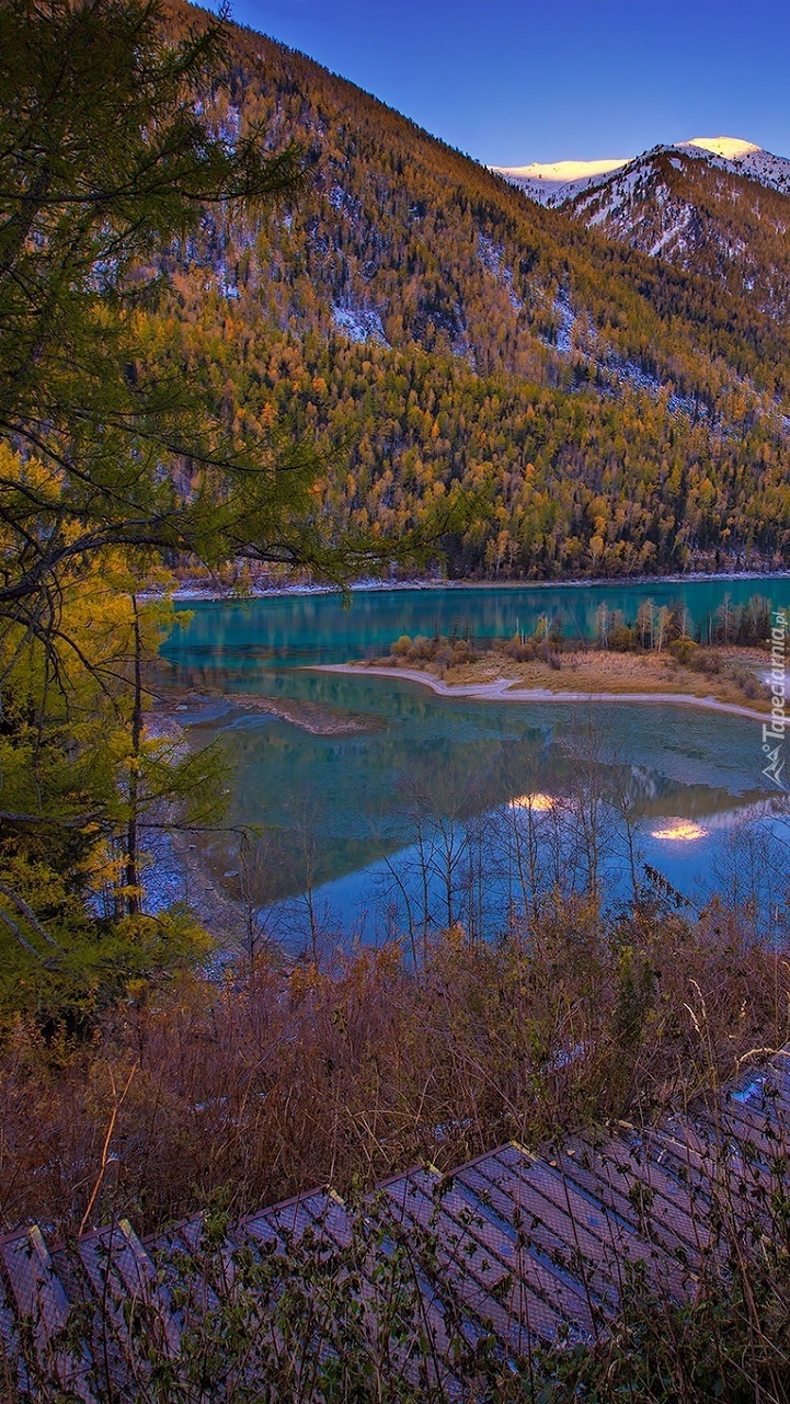 Jezioro Kanas Lake w Chinach