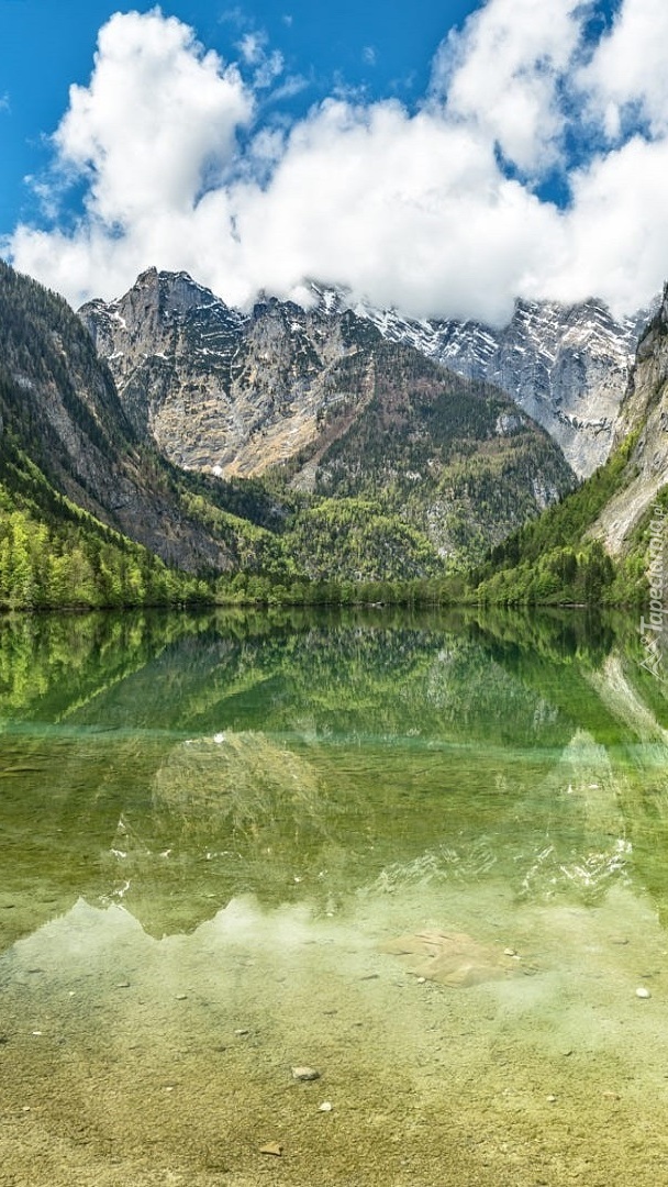 Jezioro Konigssee w górach