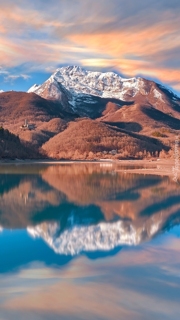 Jezioro Lago di Gramolazzo we Włoszech