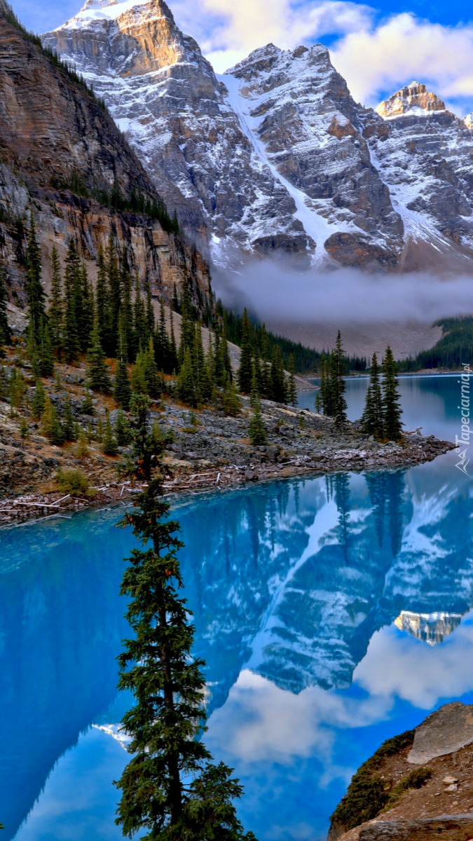 Jezioro Moraine Lake i Góry Skaliste