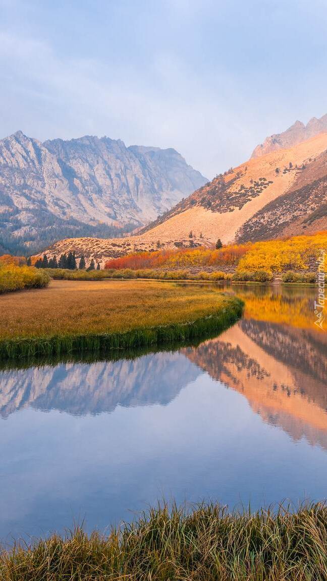 Jezioro North Lake na tle gór