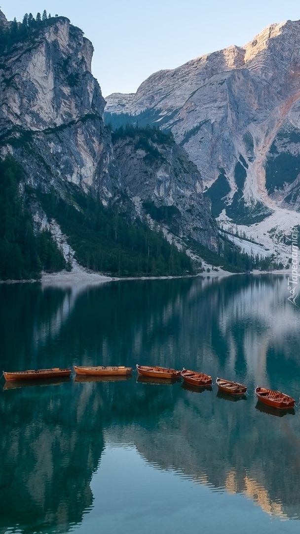 Jezioro Pragser Wildsee we Włoszech