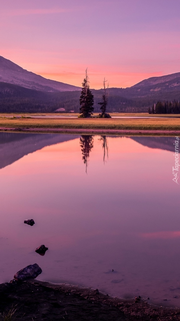 Jezioro Sparks Lake o zachodzie słońca