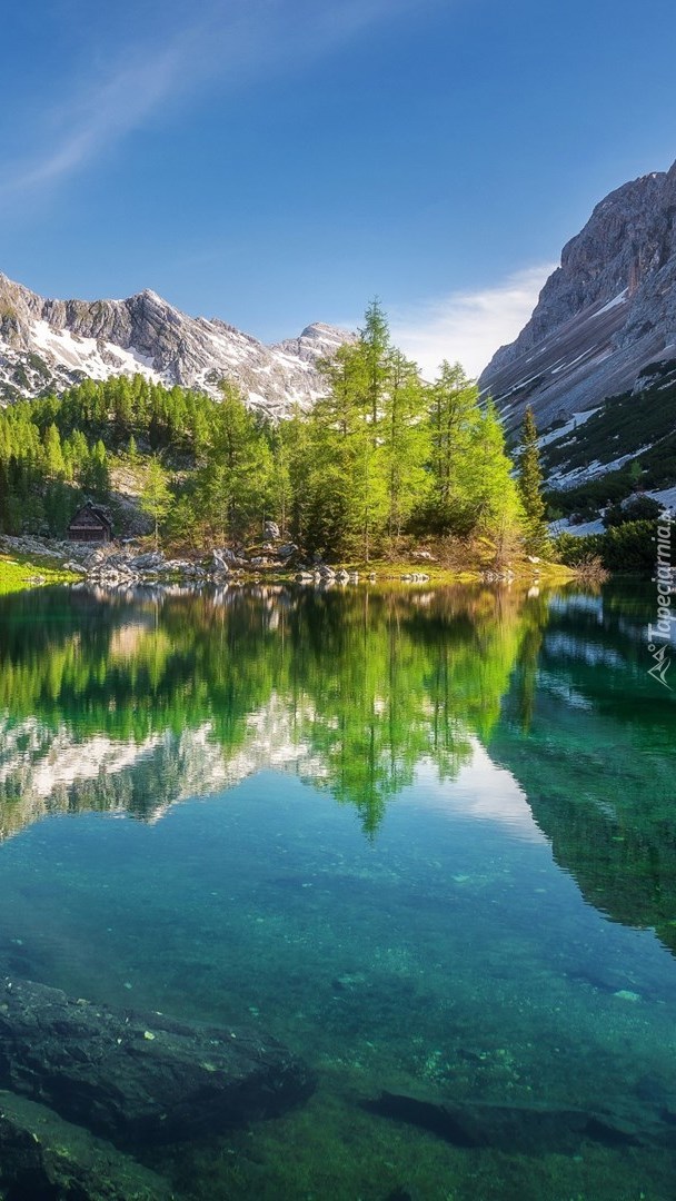 Jezioro w Alpach Julijskich