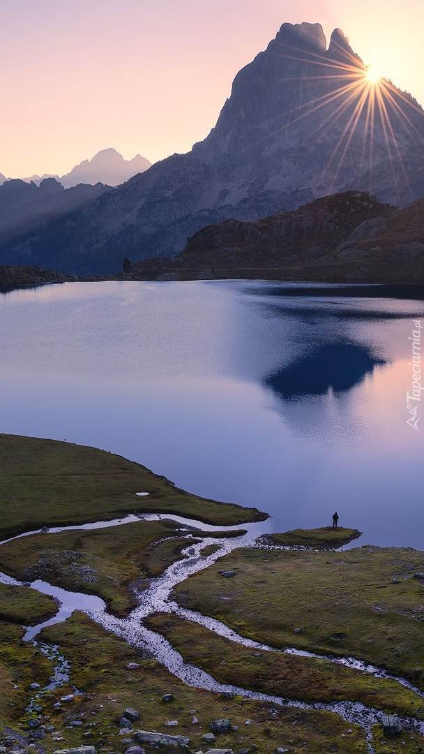 Jezioro w Pirenejach