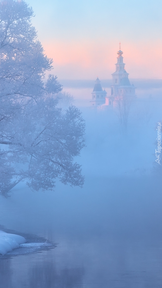 Klasztor Zmartwychwstania Pańskiego nad rzeką Istra