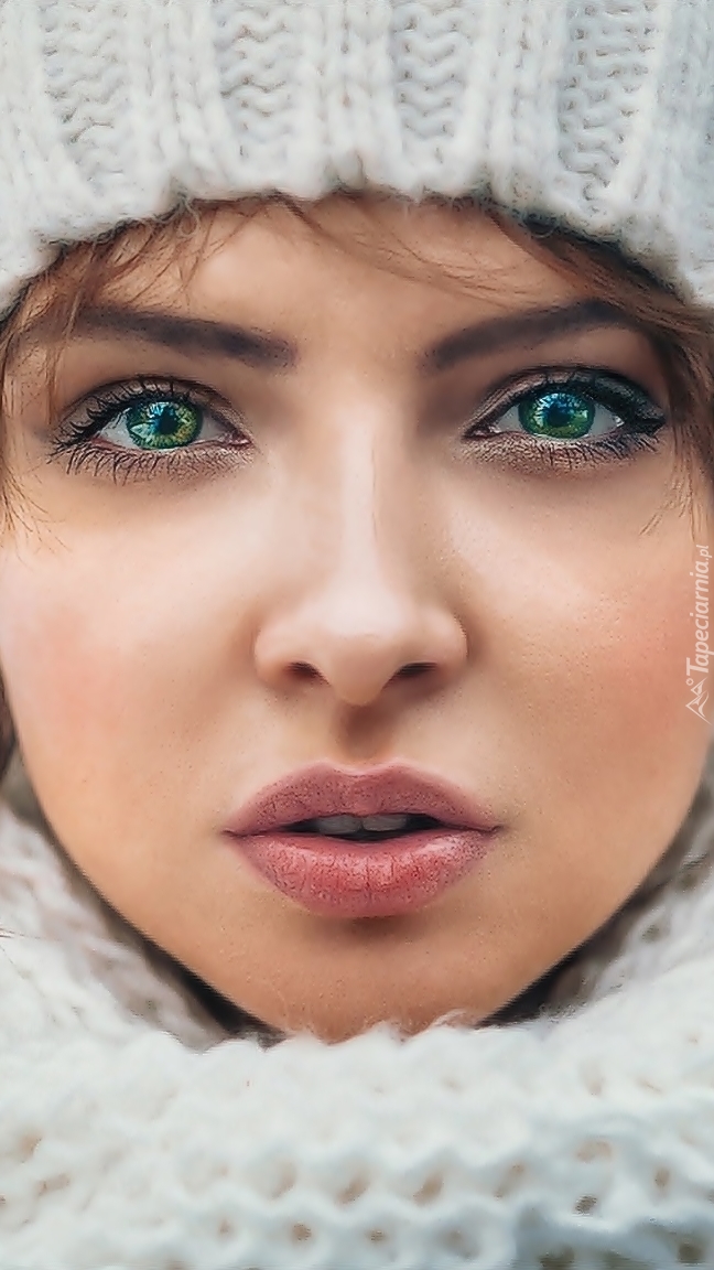 Kobieta o zielonych oczach