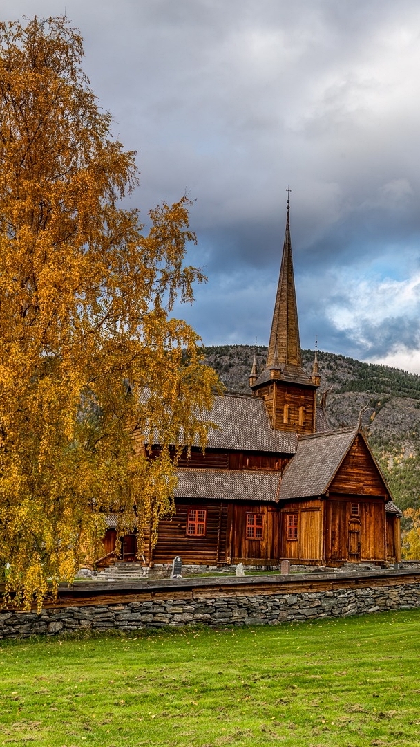 Kościół Lom stavkirke w Norwegii