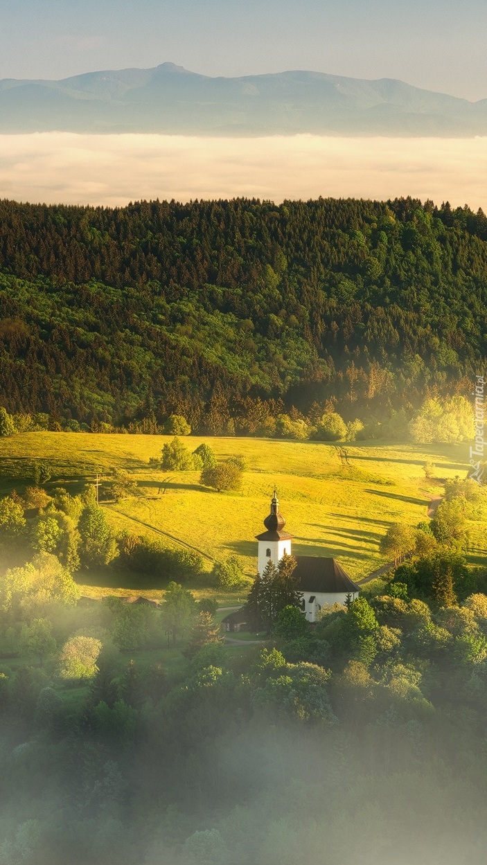 Kościół w dolinie