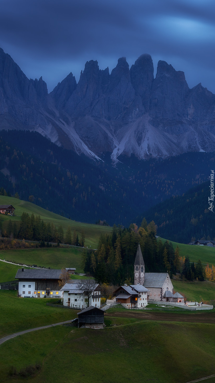 Kościół we wsi Santa Maddalena