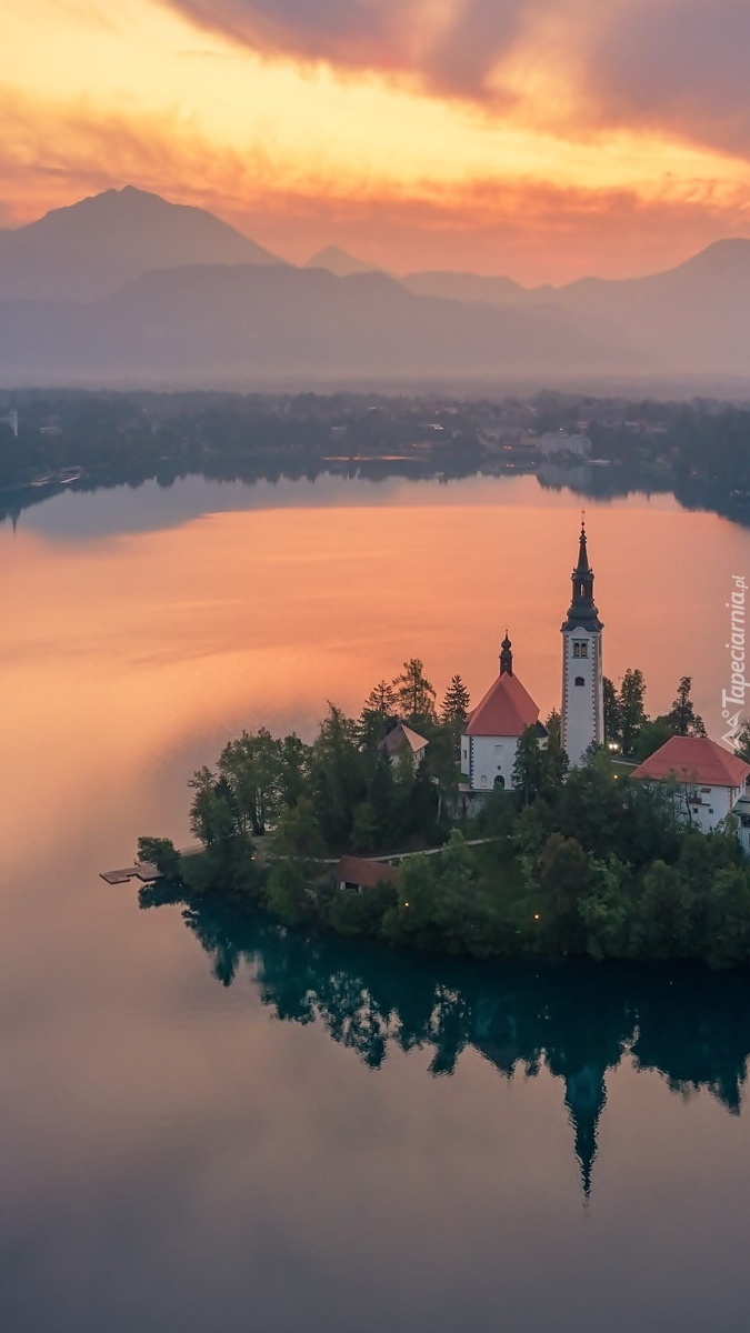 Kościół Zwiastowania Marii Panny na wyspie Blejski Otok