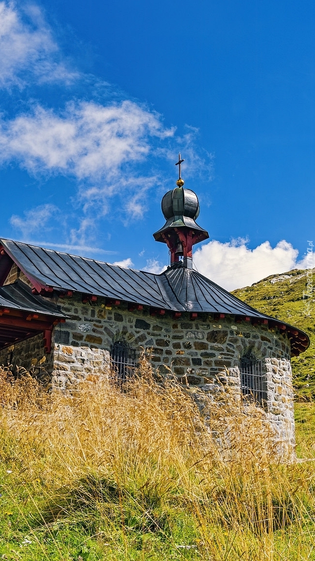 Kościółek w Alpach Glarneńskich