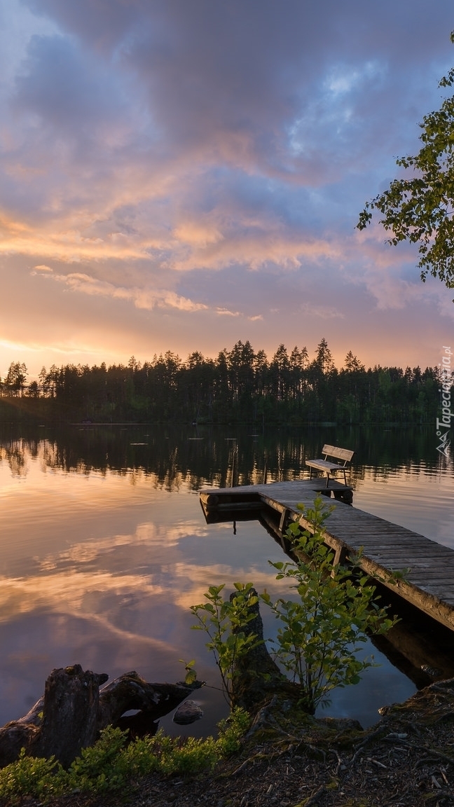 Ławka na pomoście