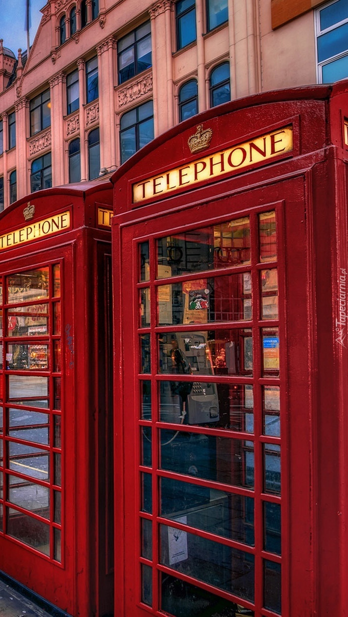 Londyńskie budki telefoniczne