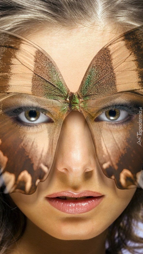 Maska motyla na twarzy kobiety