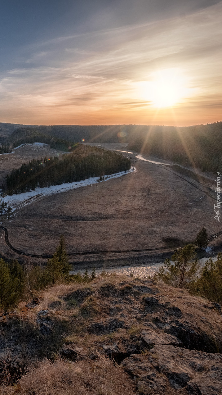 Meander rzeki Irgina w promieniach słońca