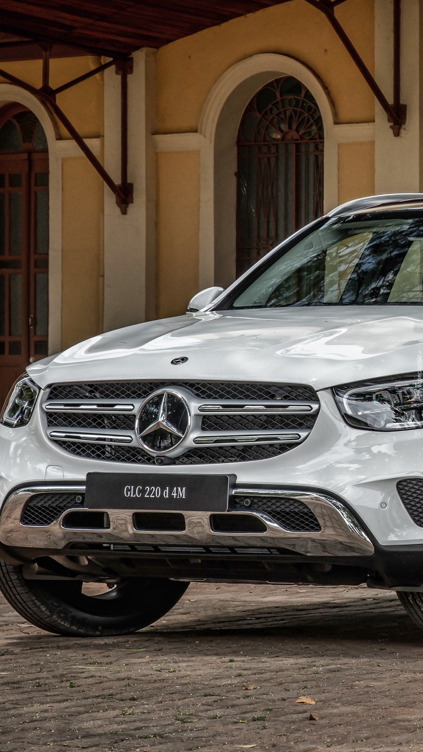 Mercedes-Benz GLC 220 przodem