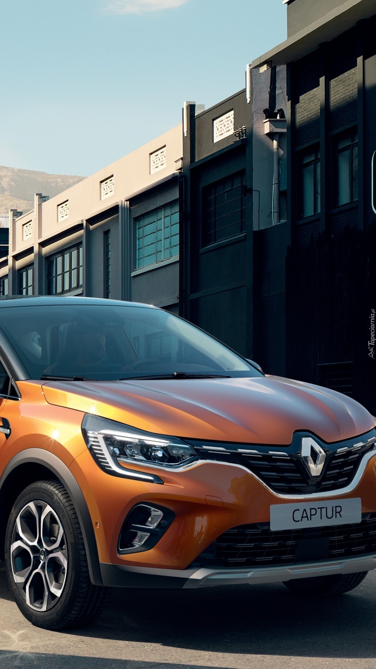 Miedziany Renault Captur