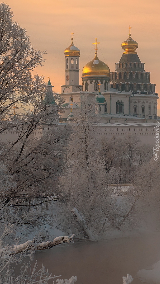 Monaster Zmartwychwstania Pańskiego nad rzeką Istra