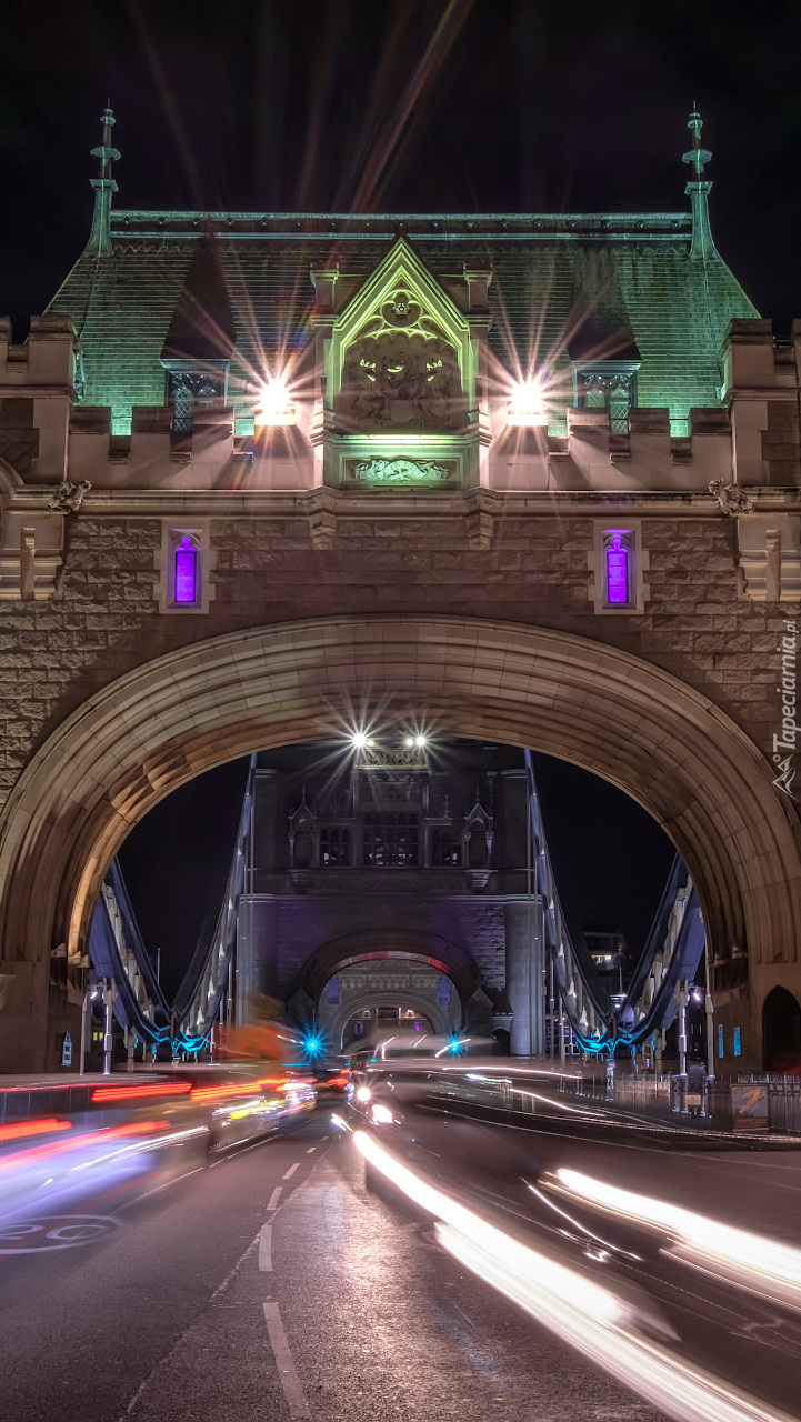 Most Tower Bridge nocą