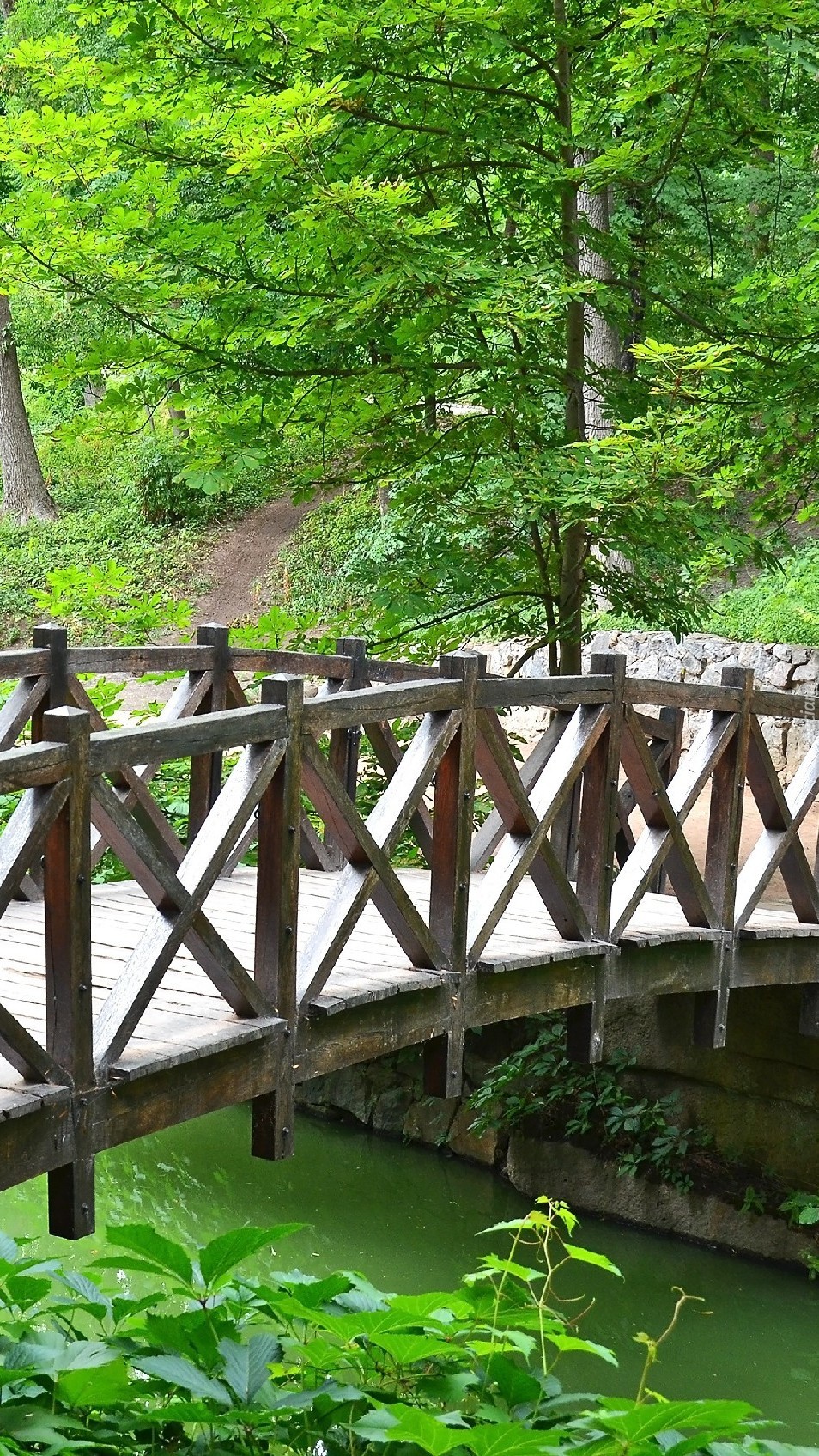 Mostek nad rzeczką