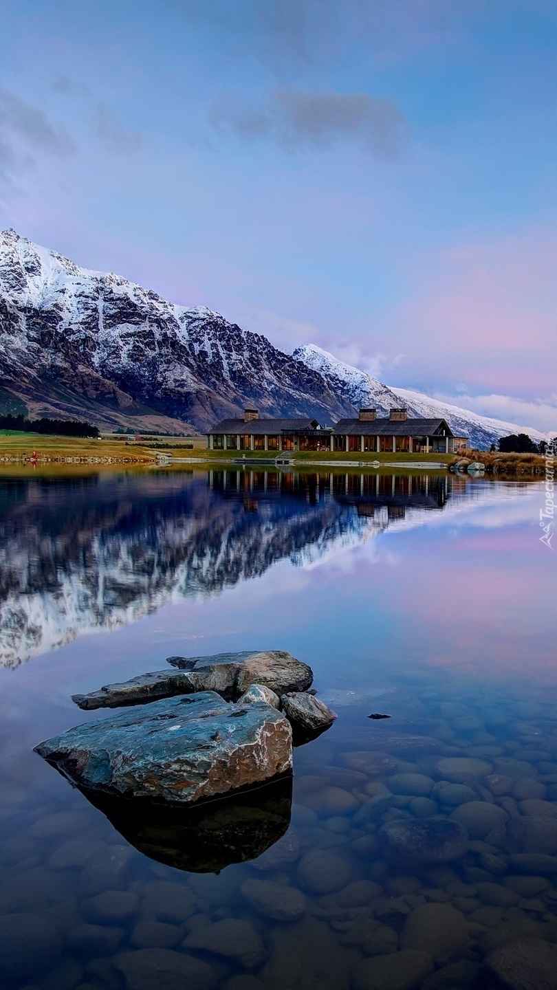 Nad jeziorem Wakatipu