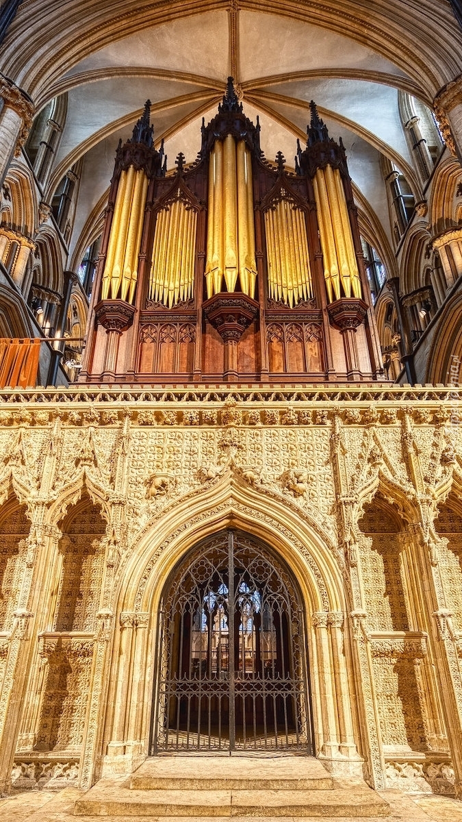 Organy w kościele