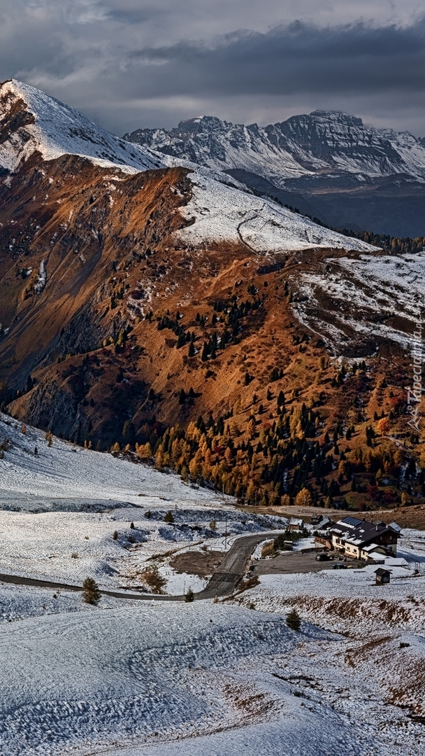 Ośnieżone Dolomity