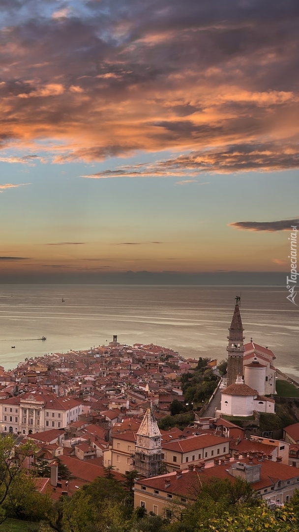 Panorama miasta Piran nad Morzem Adriatyckim