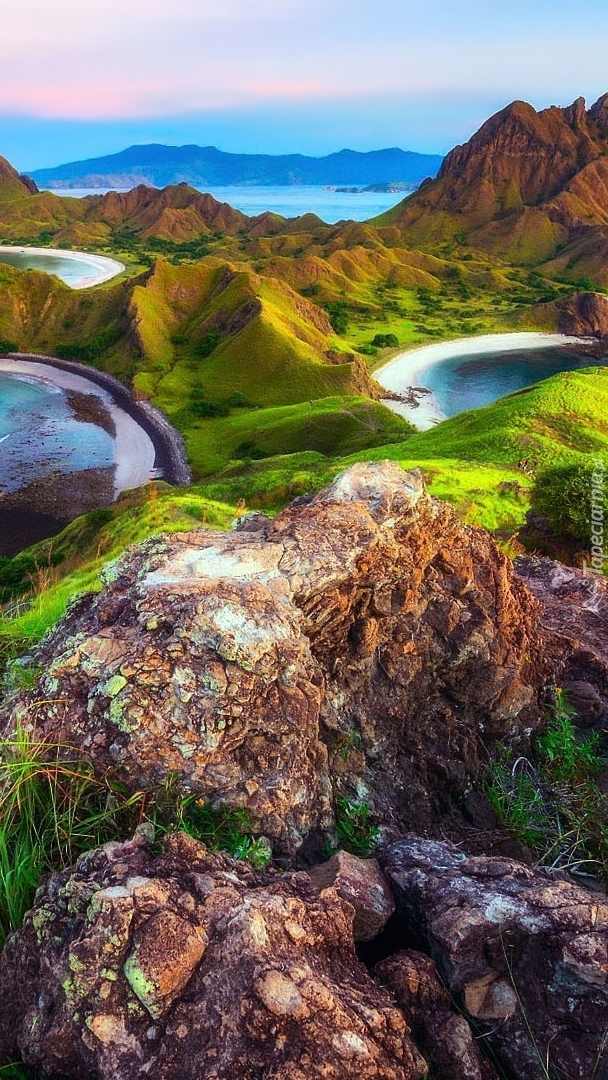 Park Narodowy Komodo na wyspie Padar