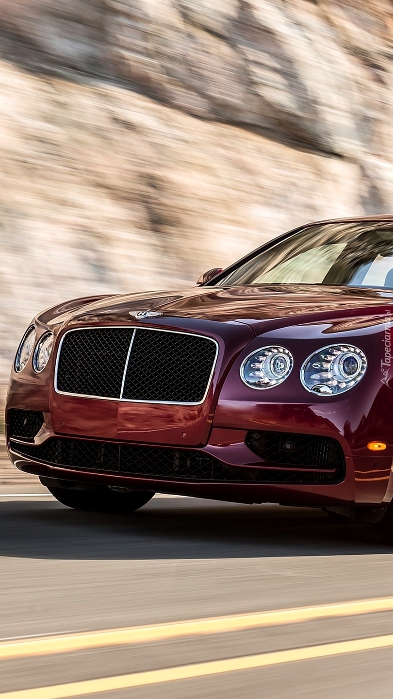 Pędzący Bentley Continental Flying Spur