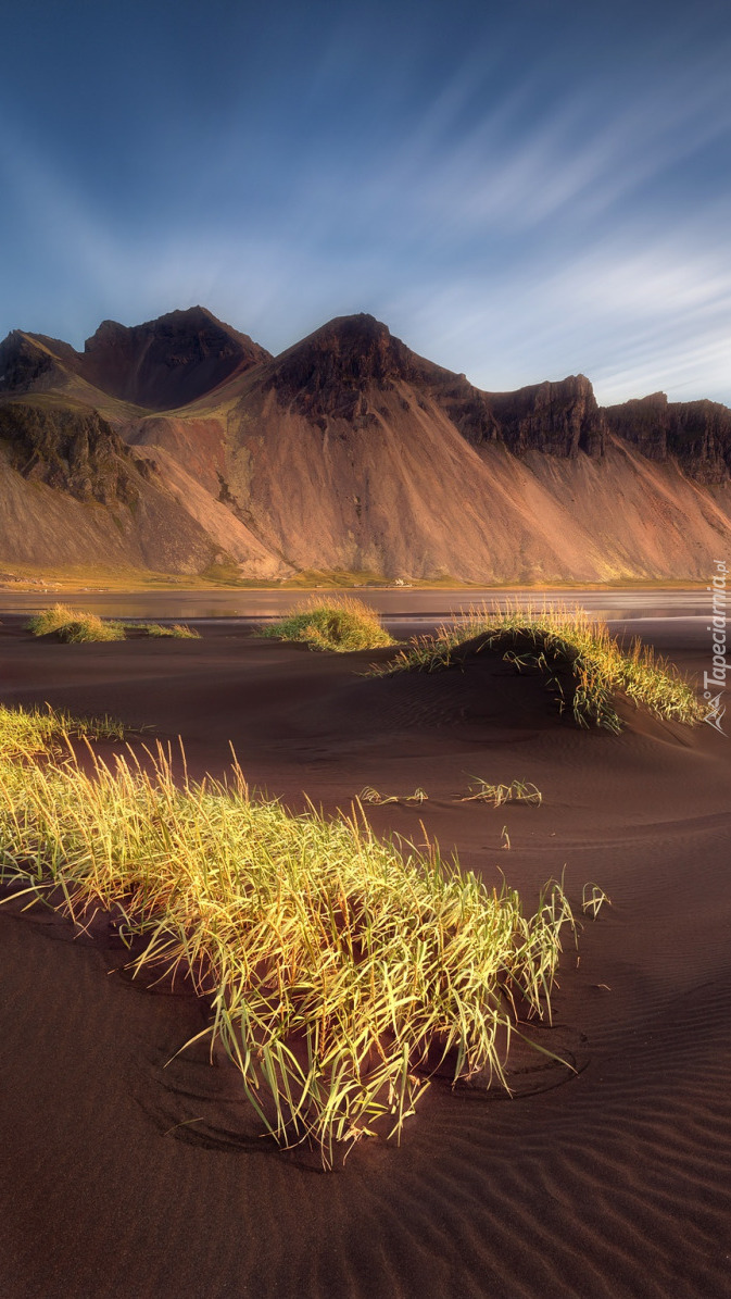 Plaża Stokksnes i góra Vestrahorn w Islandii