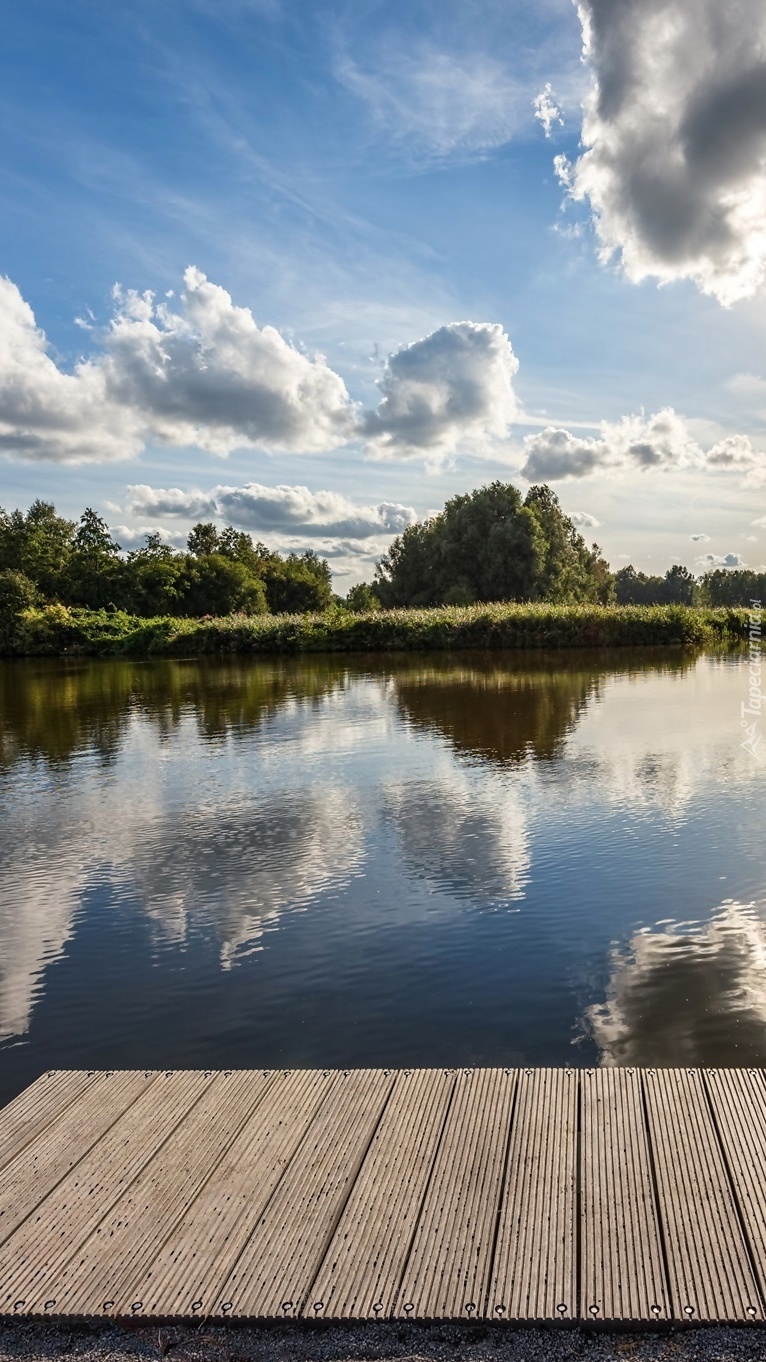 Pomost nad rzeką