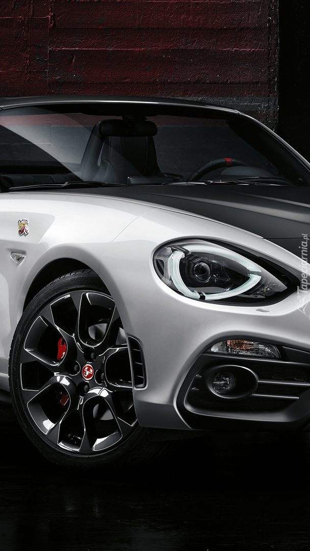 Przód Abarth 124 Spider