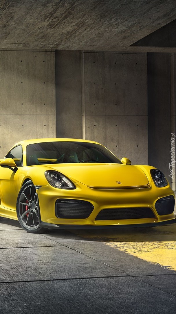 Przód żółtego Porsche Cayman GT4