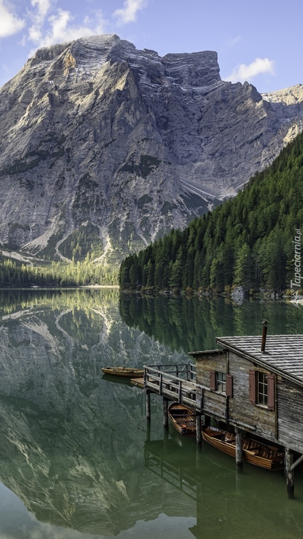 Przystań na jeziorze Pragser Wildsee