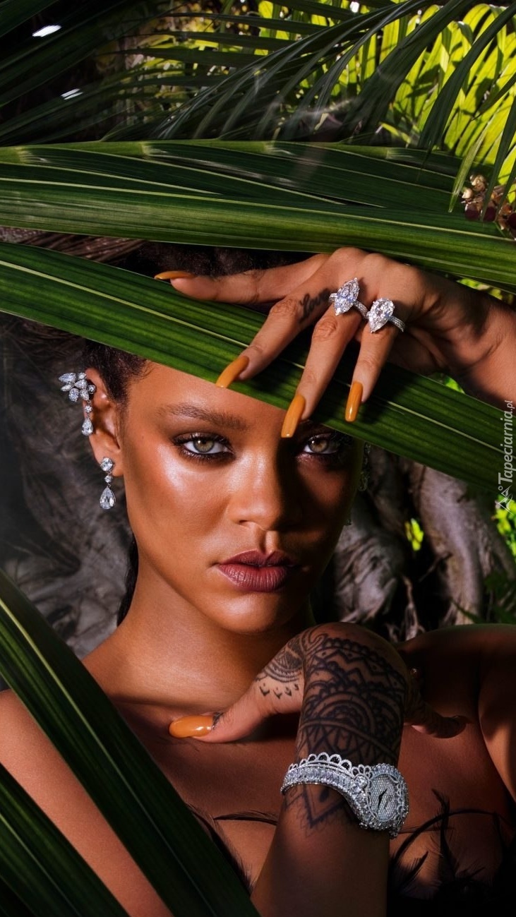 Rihanna pod palmami