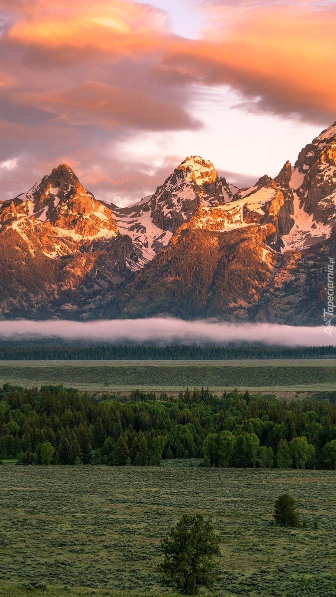 Rozświetlone góry Teton Range